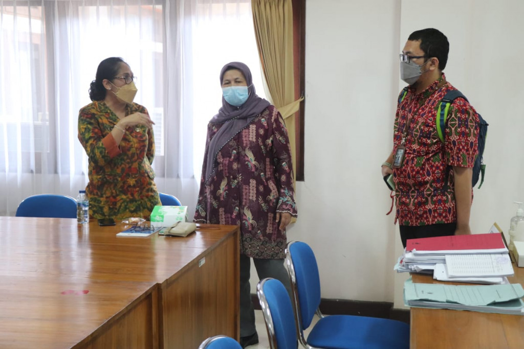 Diskerpus Badung Terima Tim Perpustakaan Nasional RI